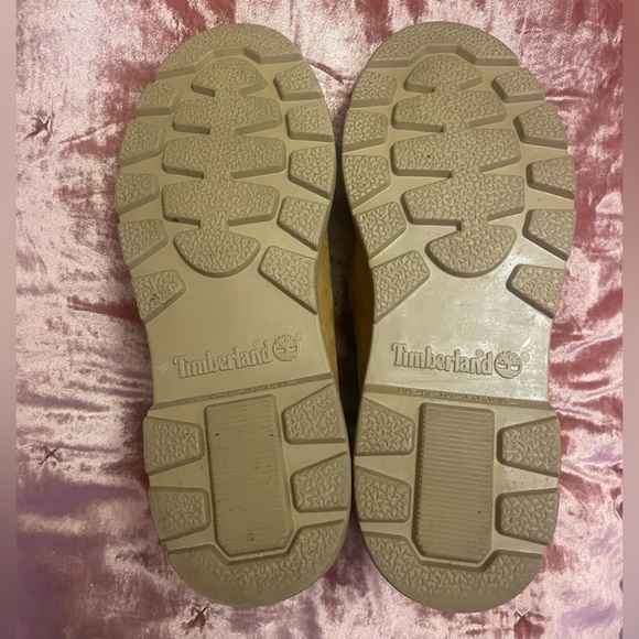 Timberland Basic 6 inch Boot. Mens Size 7. - Picture 3 of 4